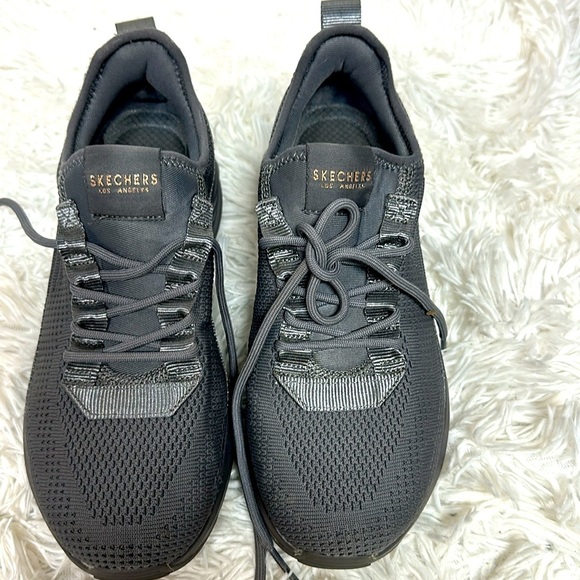 Skechers Los Angeles Running Shoes Sz 7.5 - Picture 2 of 9